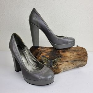 Coach gray saddle style platform pump
